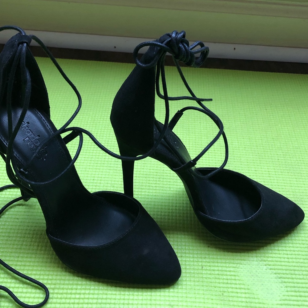 Heels!! - Picture 2 of 2